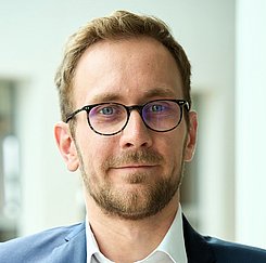 Herr Dr.-Ing. Björn Uhlemeyer