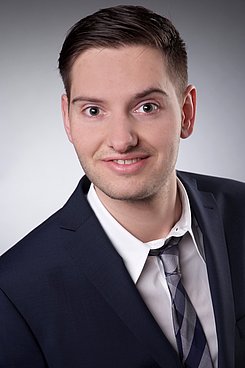 Herr Dr.-Ing Benedikt Dahlmann