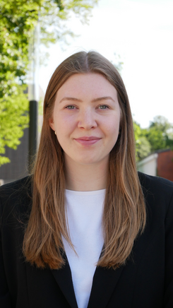 Frau  Svea Reif
